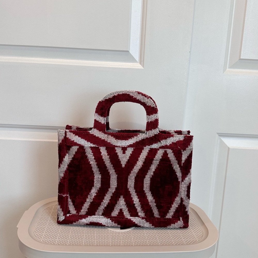 Alara the Label Mini Tote in Red Flame - Picture 2 of 6